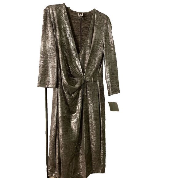 ANNE KLEIN SHIMMERY SILVER DRESS SIZE 2 - Picture 1 of 4